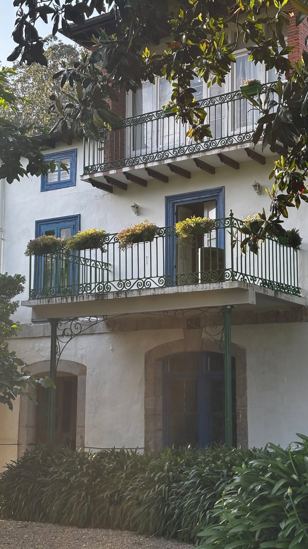 Post 3 by MIRIAM SANCHO on Instagram (video)