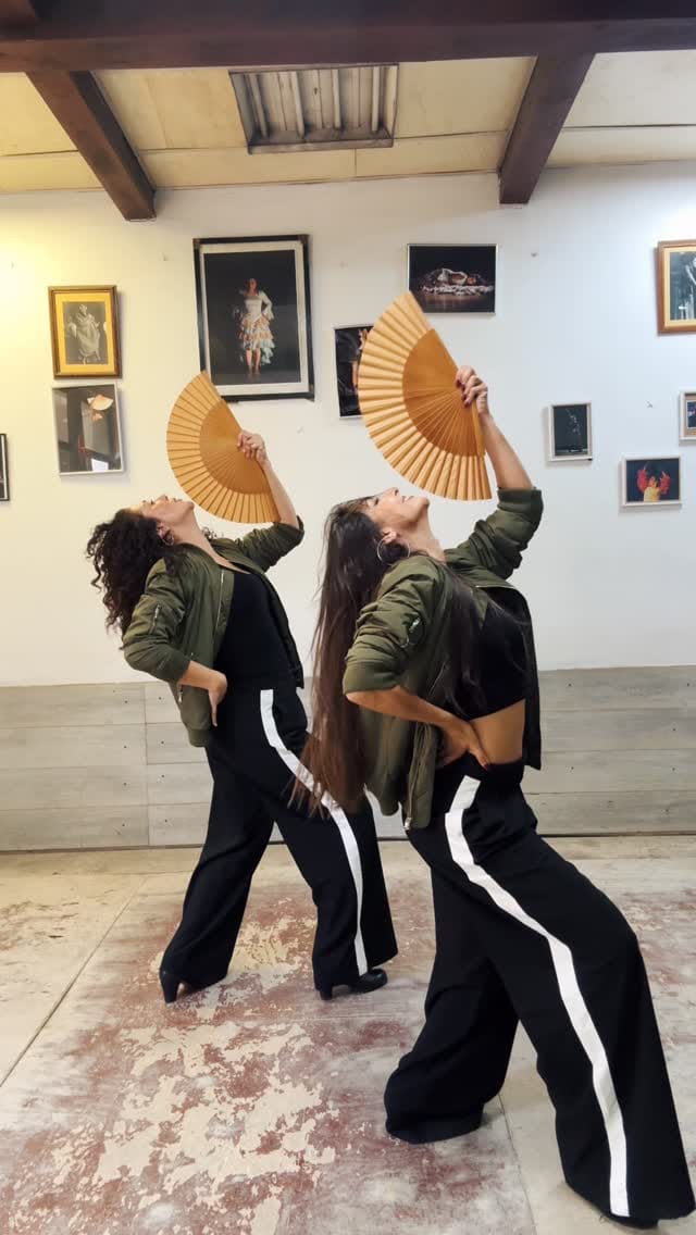 Post 4 by Mariana Olaechea | Coreógrafa on Instagram (video)