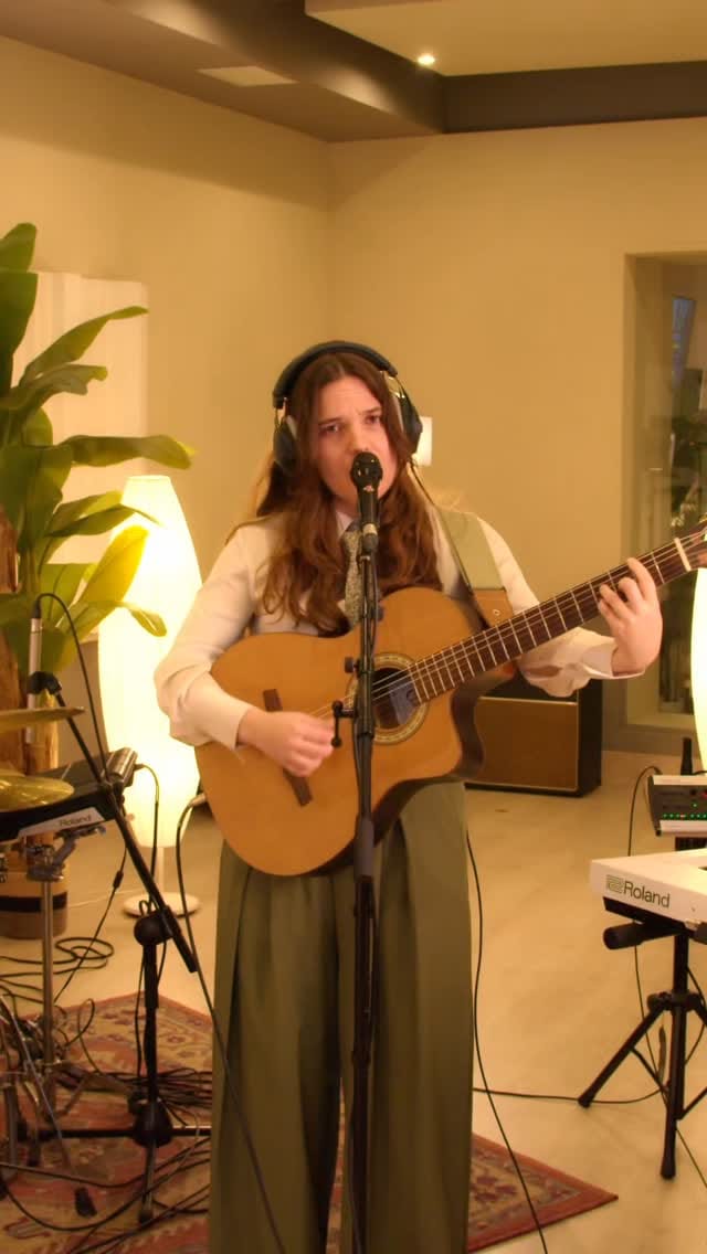 Post 1 by Crá Rosa on Instagram (video)