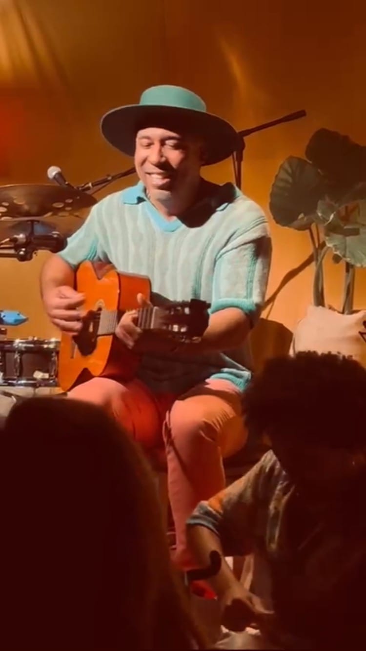 Post 9 by Crá Rosa on Instagram (video)