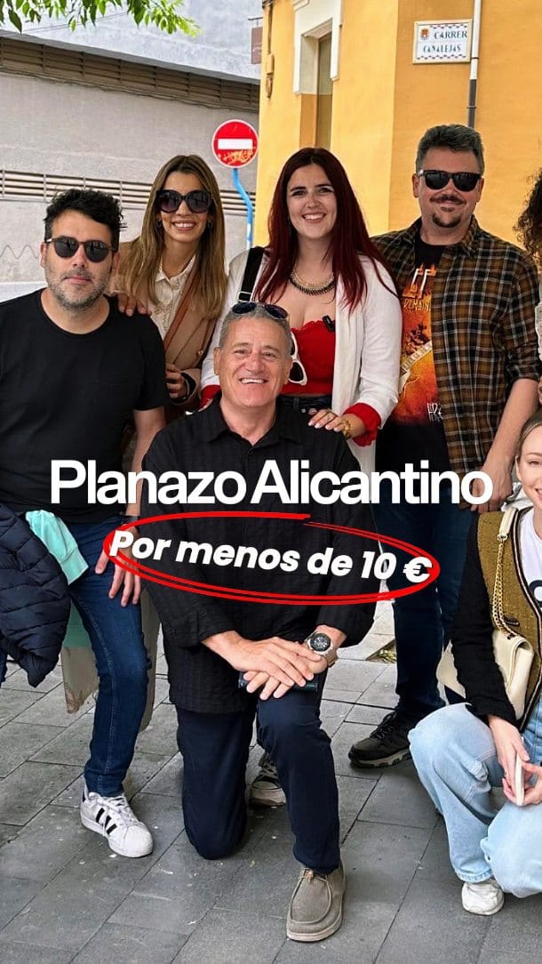 Post 6 by Cilantro Y Hierbabuena on Instagram (video)