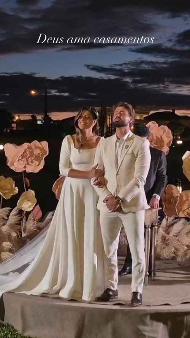 Post 9 by Elias e Eliseu on Instagram (video)