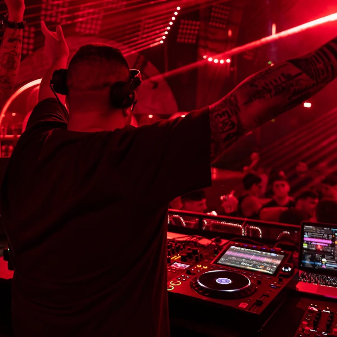 Post 10 by 🐓♦️🔝🎧🙌 KUKE 🙌🎧🔝♦️🐓 on Instagram (carousel)