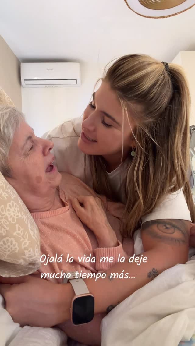 Post 5 by ANA DE JUAN ® on Instagram (video)