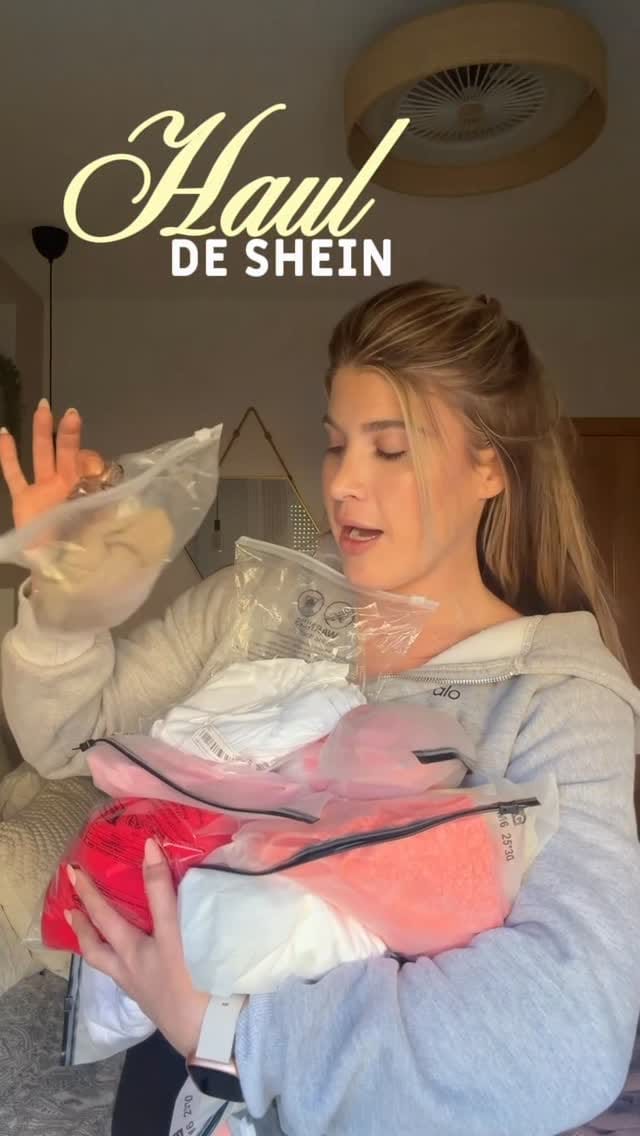 Post 7 by ANA DE JUAN ® on Instagram (video)
