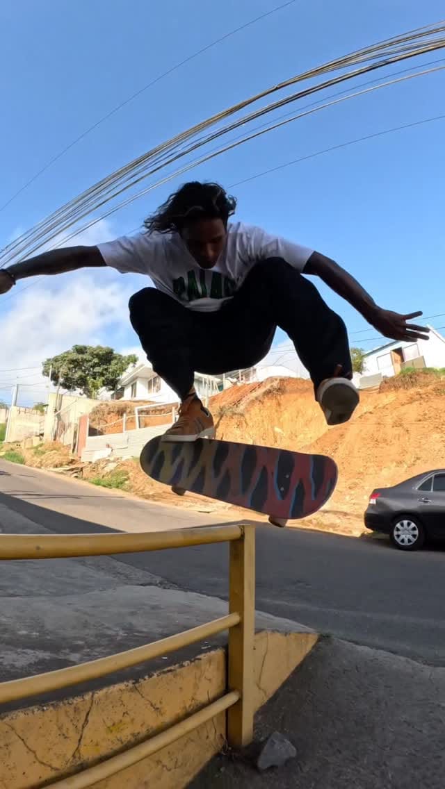 Post 1 by Balance 🦧🇨🇷 on Instagram (video)