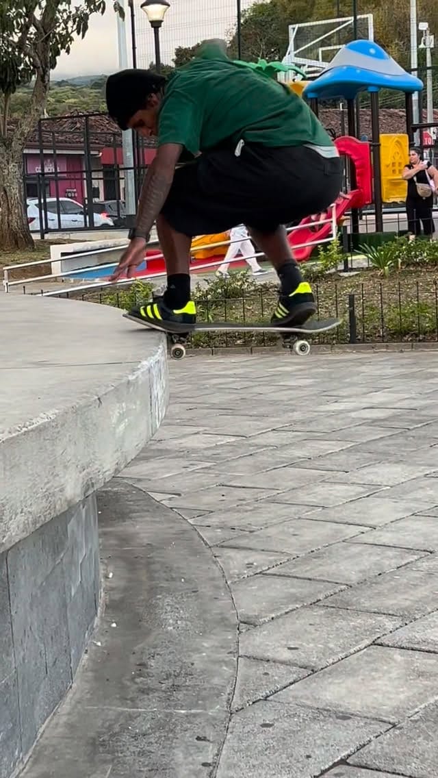 Post 8 by Balance 🦧🇨🇷 on Instagram (video)