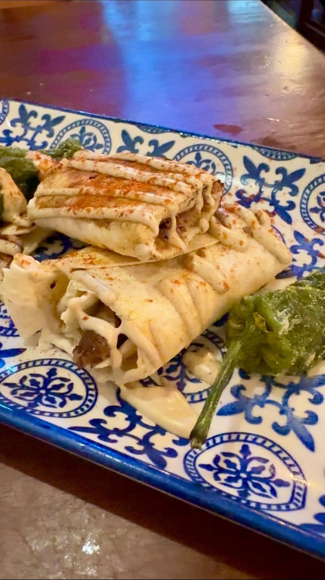 Post 3 by Dos comiendonos el mundo on Instagram (video)