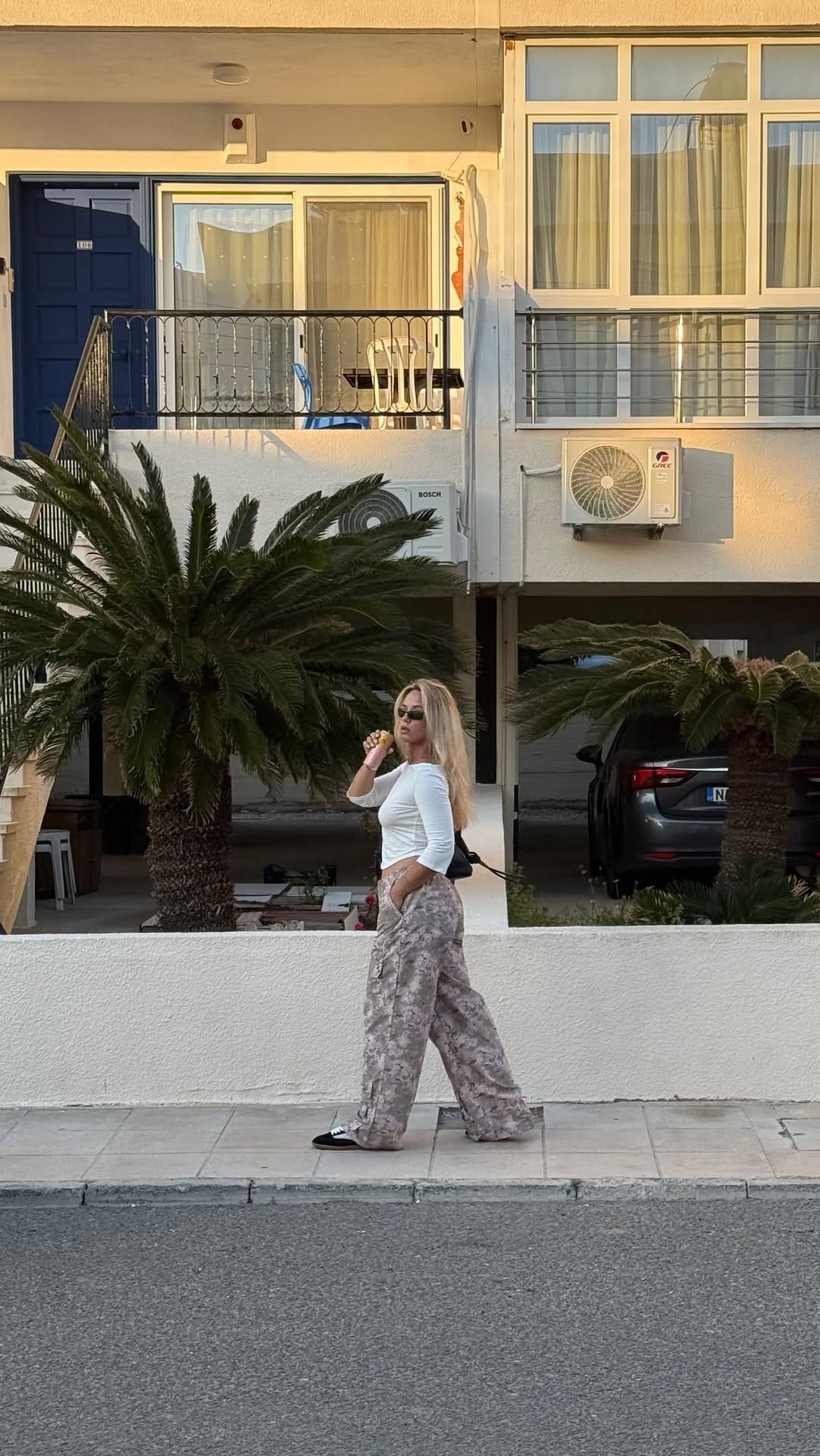 Post 5 by C on Instagram (video)