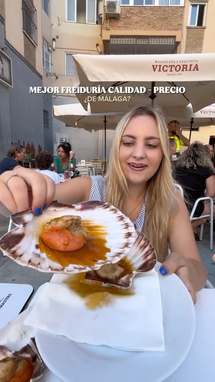 Post 8 by Paula Fernández :) on Instagram (video)