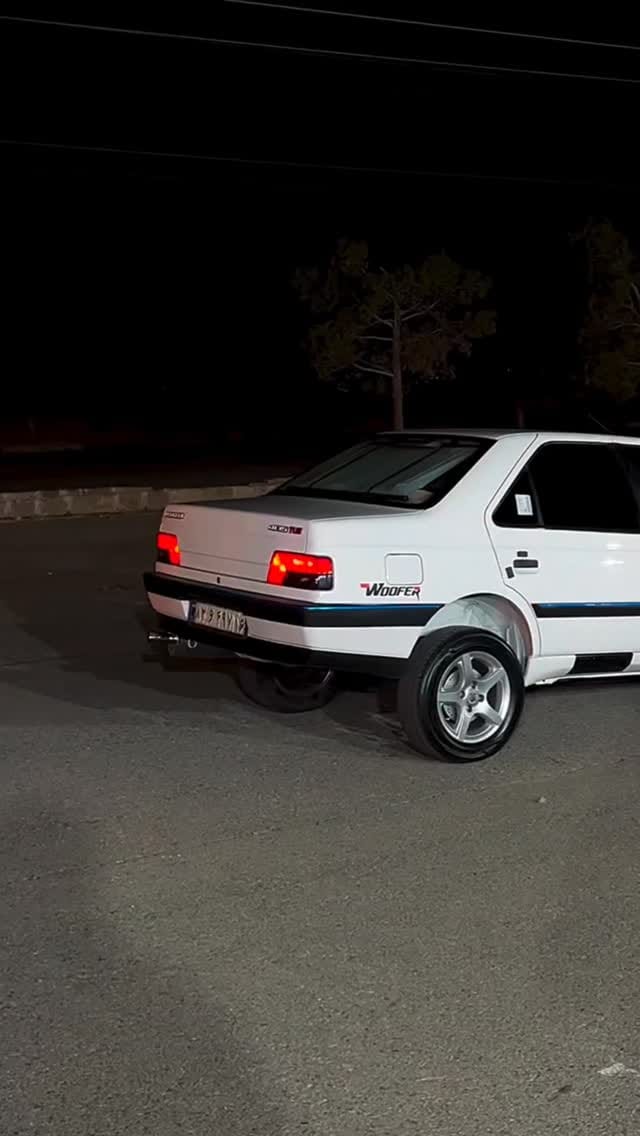 Post 2 by ELX on Instagram (video)