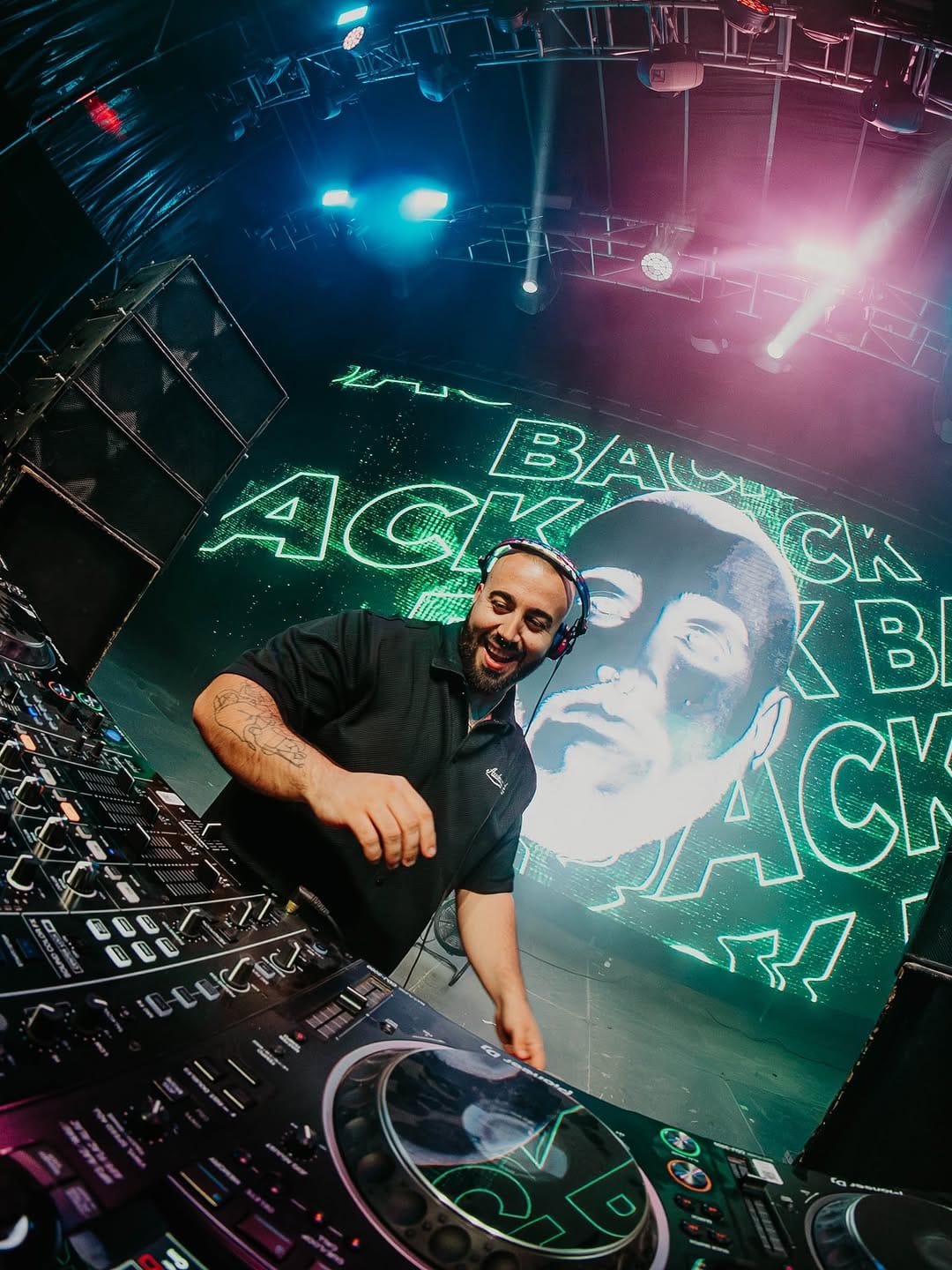 Post 3 by BACK DJ on Instagram (image)