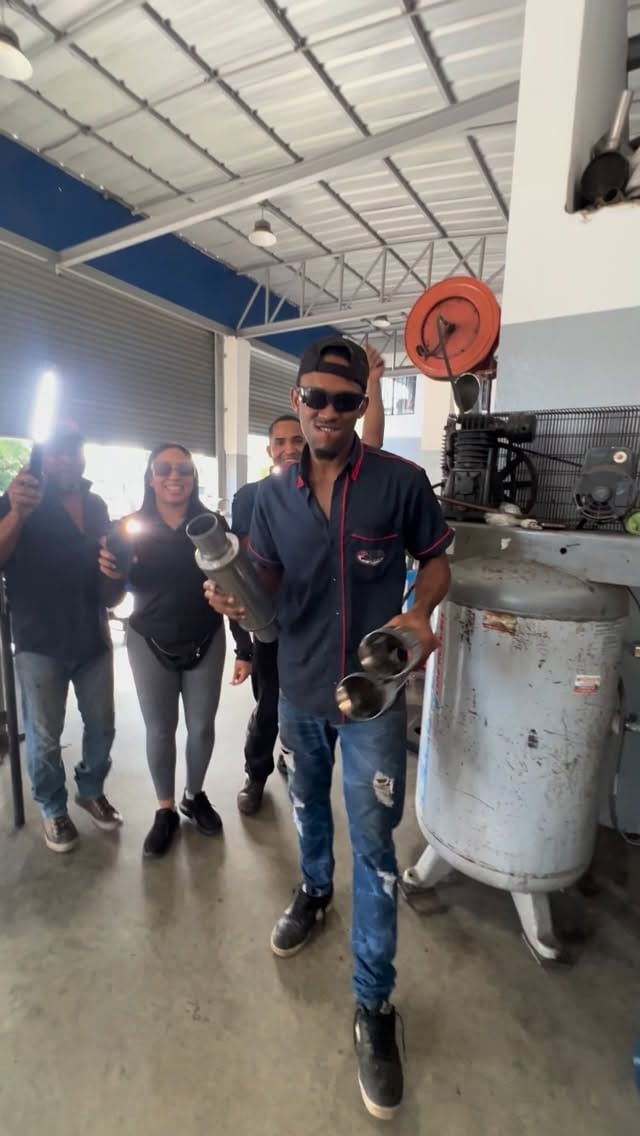 Post 6 by 🇩🇴 Muffler Montolio RD 🇩🇴 on Instagram (video)