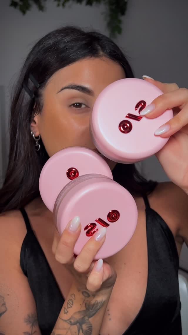 Post 3 by Conluzycolor on Instagram (video)