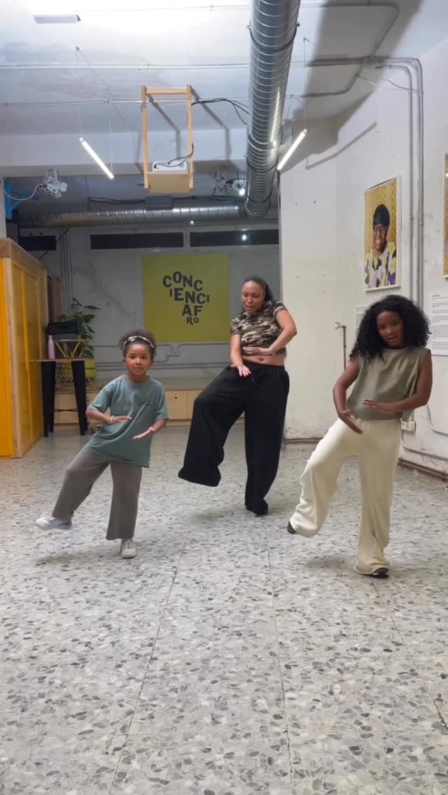 Post 7 by Nanteneé Naima on Instagram (video)