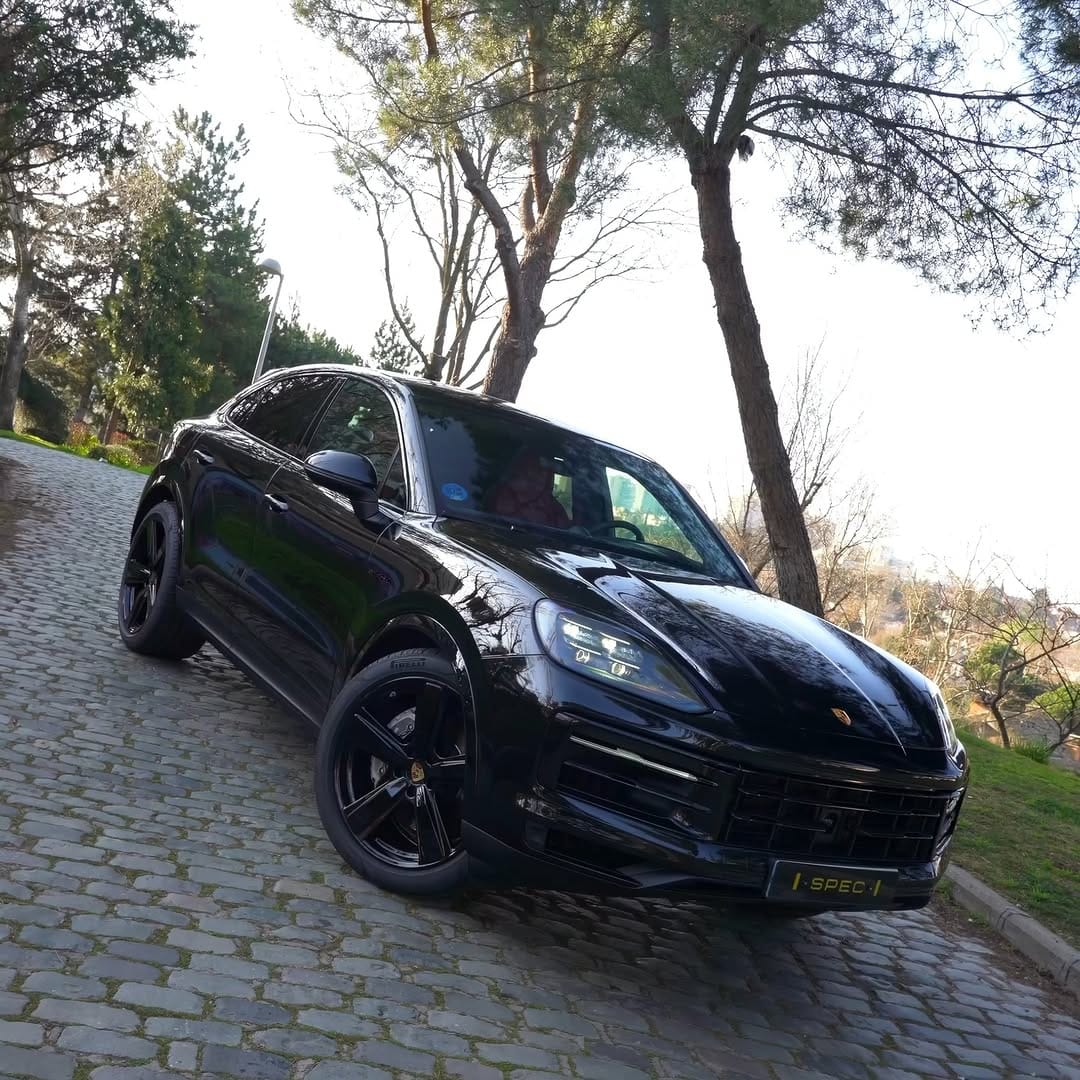 Post 1 by |SPEC| on Instagram (video)