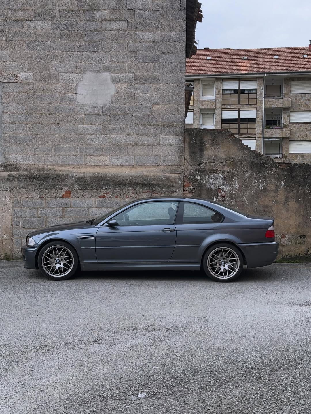 Post 4 by Clásicos&Más® | CarSpotting on Instagram (carousel)