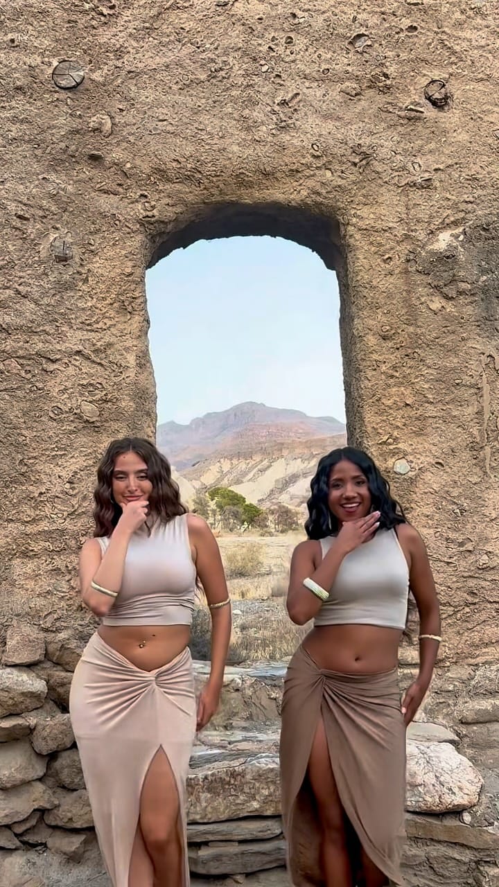Post 10 by Muneerah 💫 on Instagram (video)