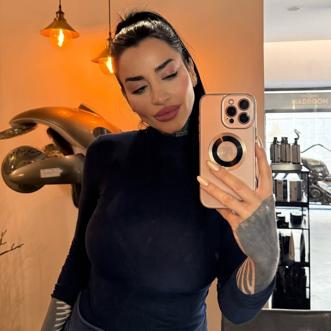 Post 1 by Gloria Sánchez 🌻 on Instagram (image)