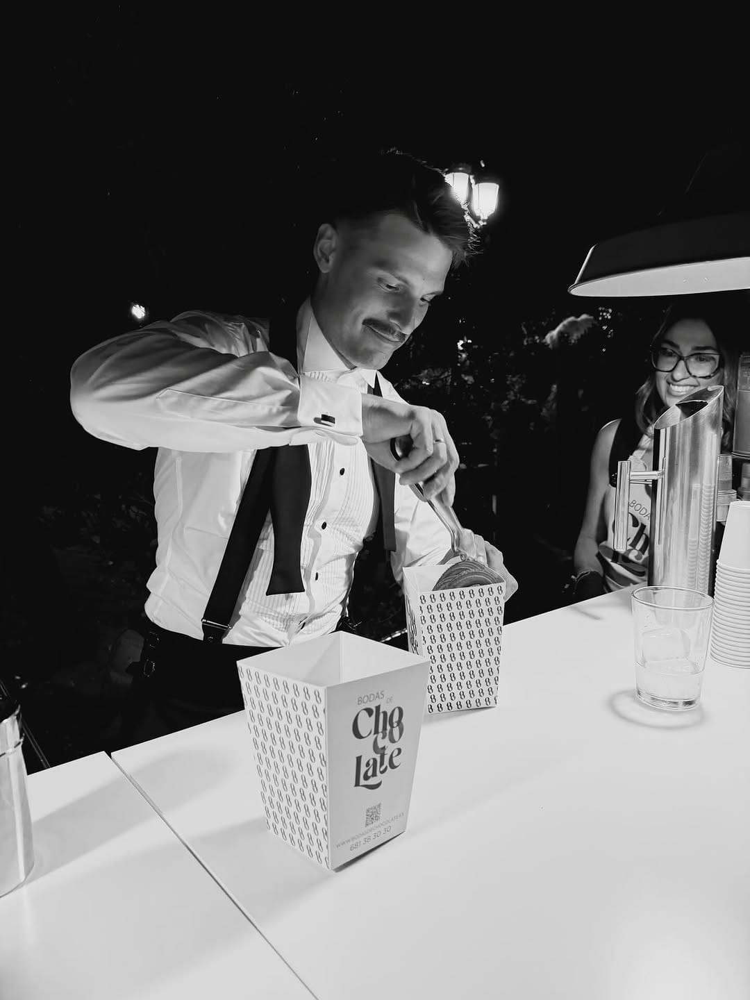 Post 4 by Bodas de chocolate on Instagram (carousel)