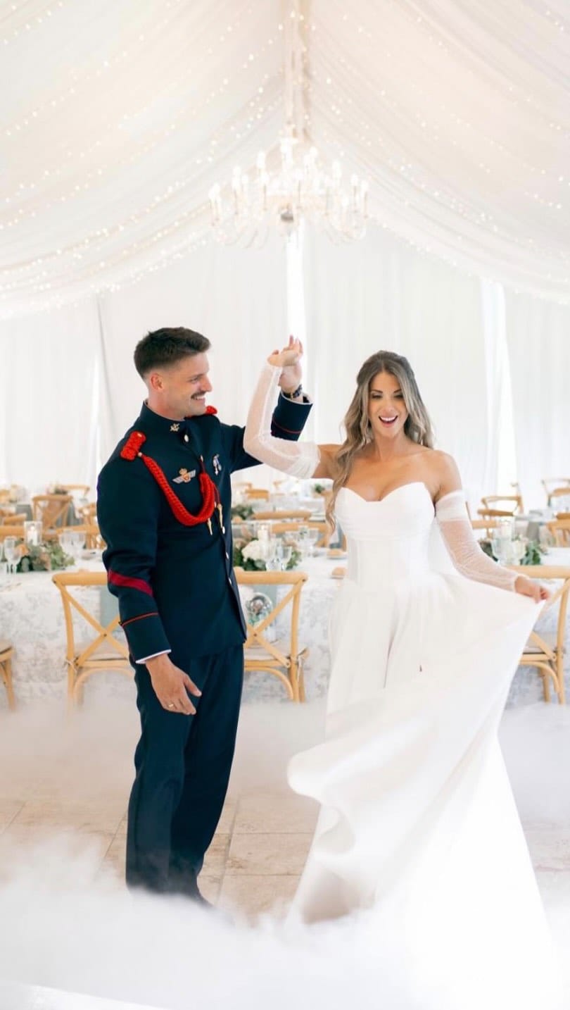 Post 5 by Bodas de chocolate on Instagram (video)