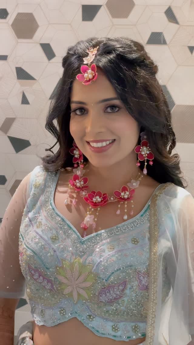 Post 5 by Kalyani Hurne | Makeup artist on Instagram (video)