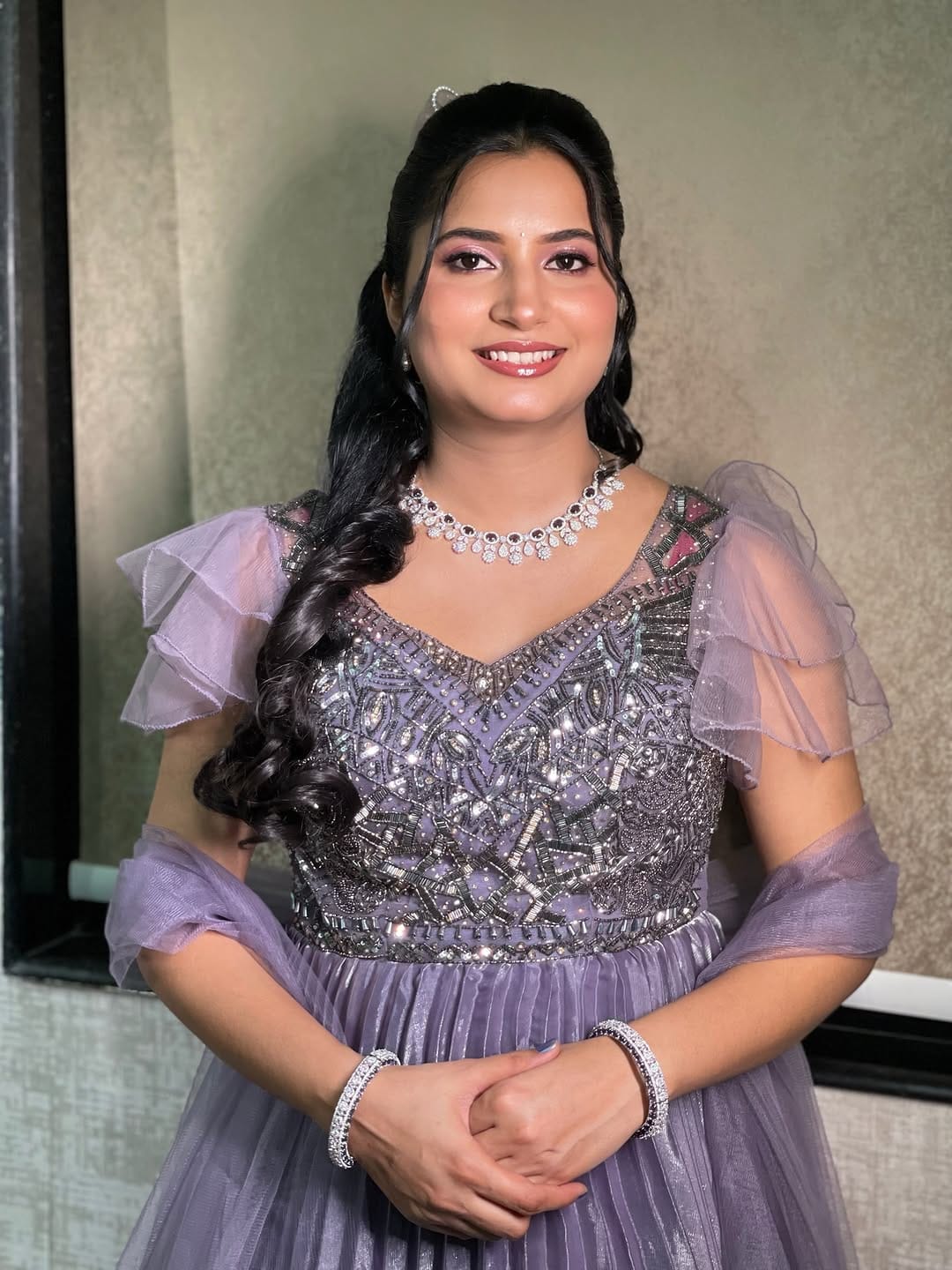 Post 3 by Kalyani Hurne | Makeup artist on Instagram (carousel)