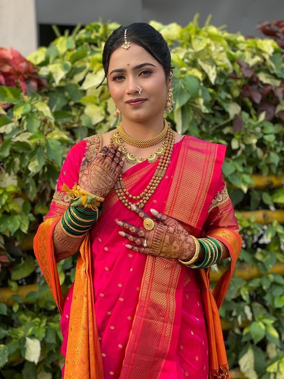 Post 2 by Kalyani Hurne | Makeup artist on Instagram (carousel)