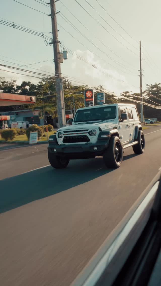Post 3 by VIP Car Rental 🇵🇷 on Instagram (video)