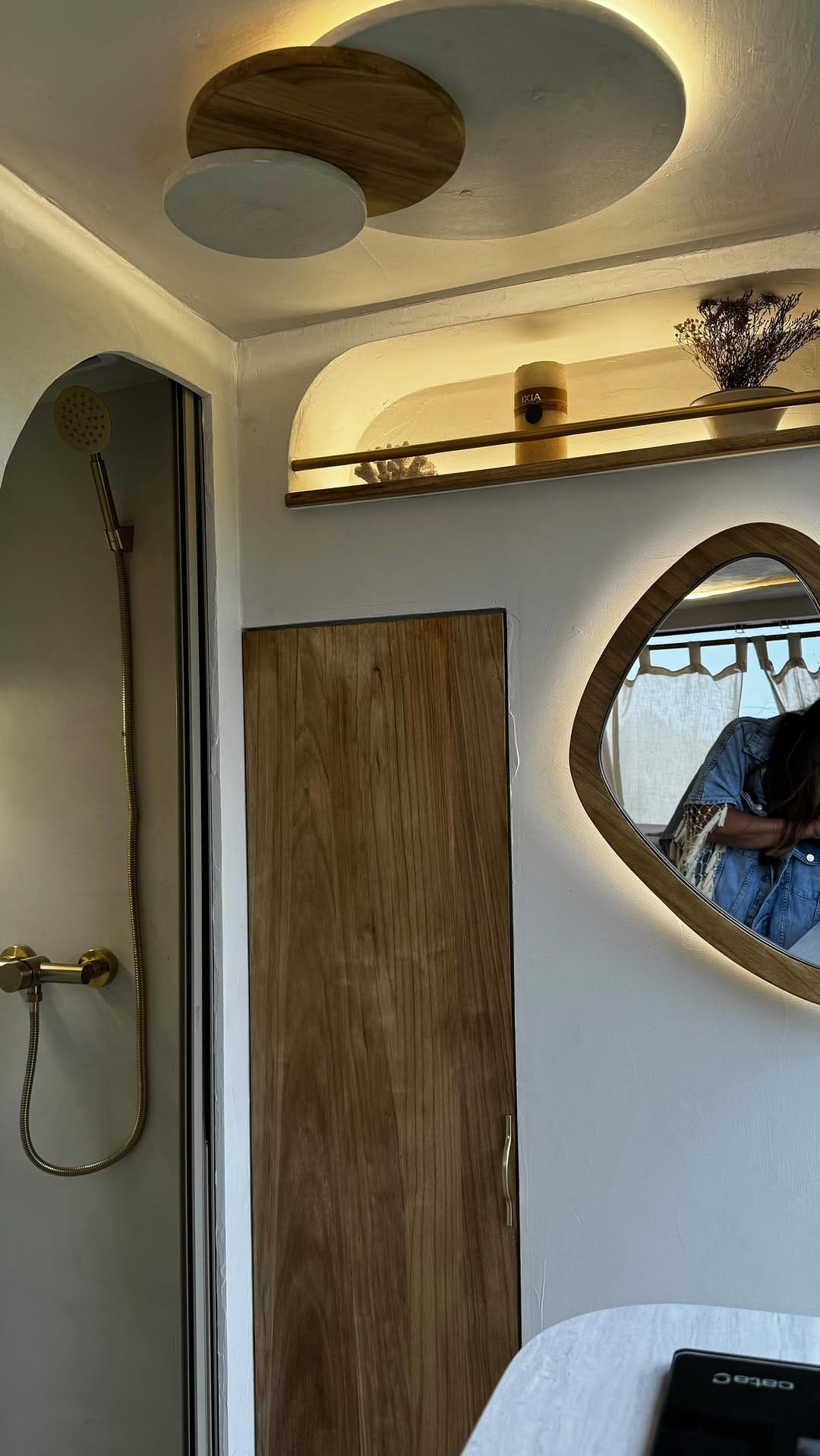 Post 10 by Rolling House North | Furgonetas Camper | Van life España on Instagram (video)