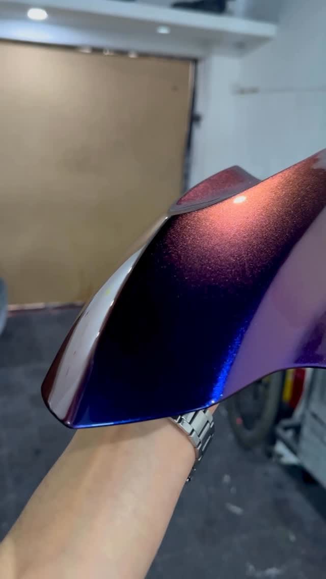 Post 6 by PINTURAS IRIDIS on Instagram (video)