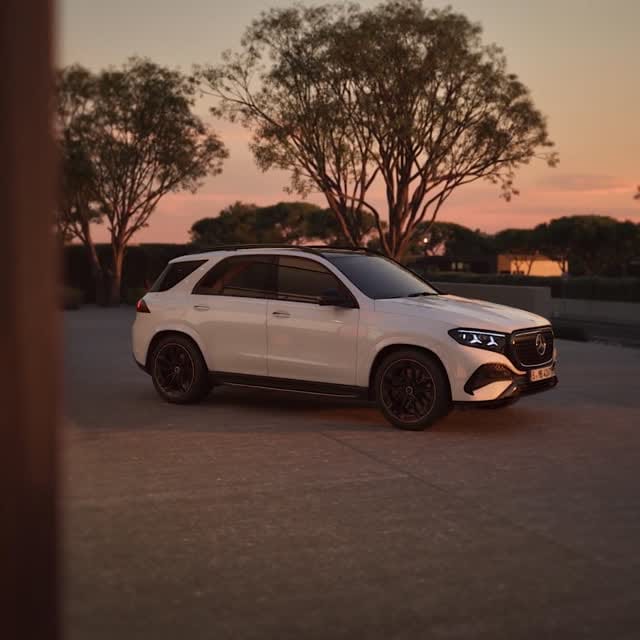 Post 8 by Mercedes-Benz Louzao on Instagram (video)