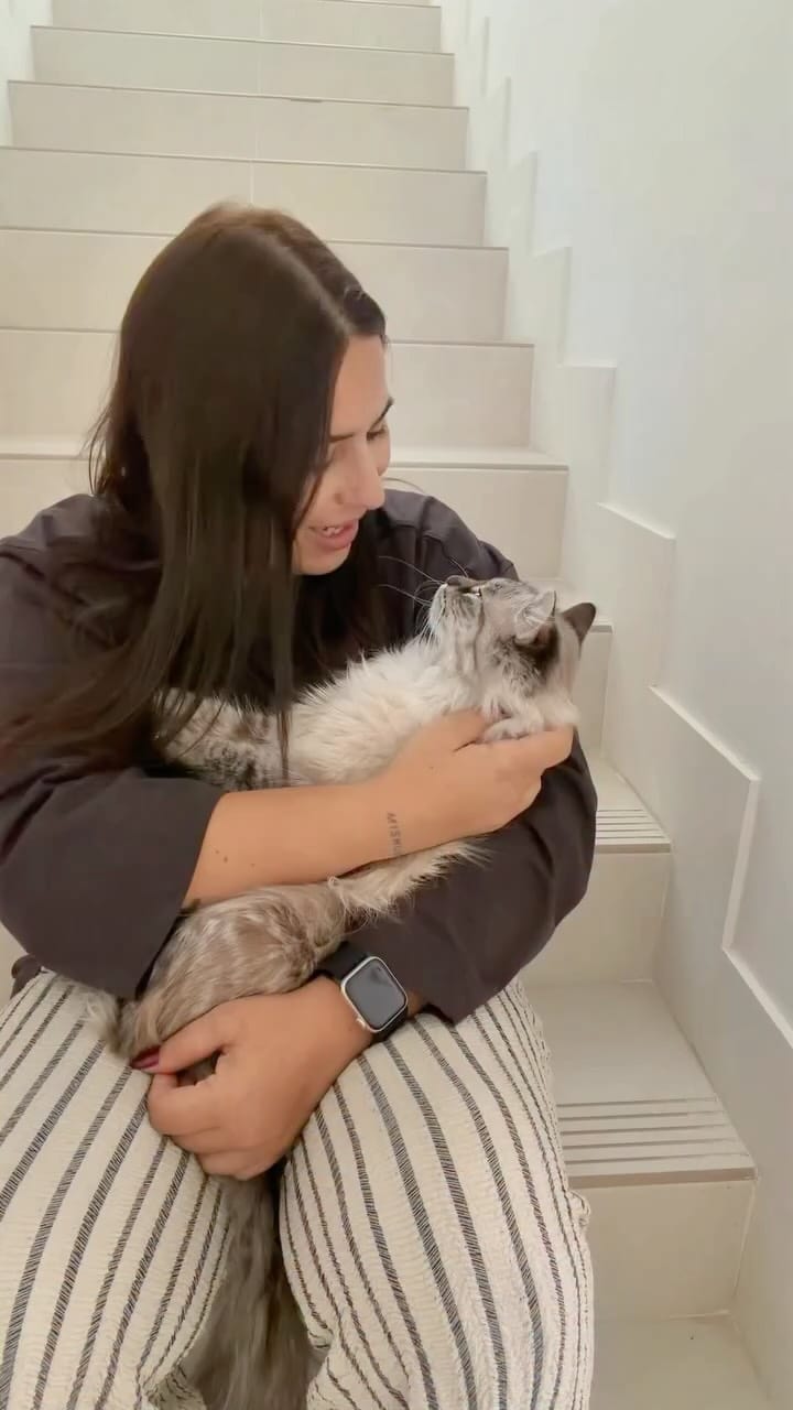 Post 3 by Desirèe Olmeda on Instagram (video)