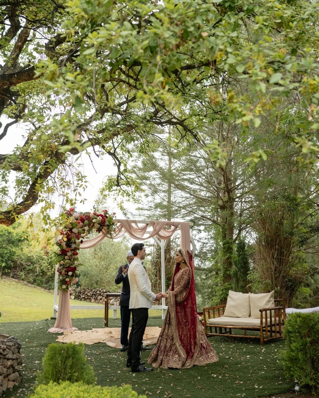 Post 1 by Alberto Casacruz - Marbella & Málaga Wedding Photographer on Instagram (carousel)