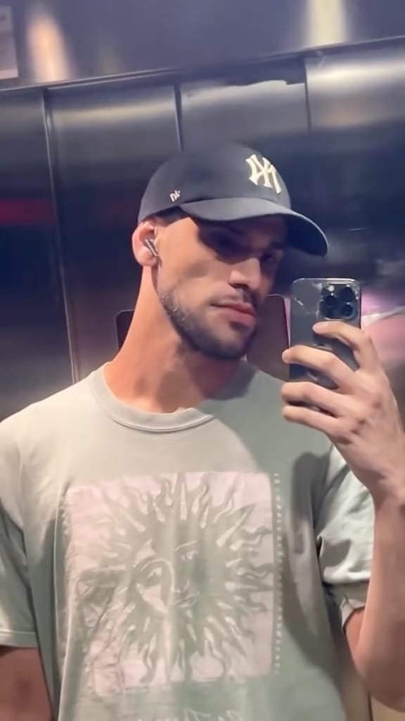 Post 8 by Juan on Instagram (video)