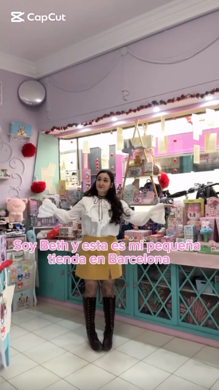 Post 8 by Beth 🐱🎨✨ on Instagram (video)