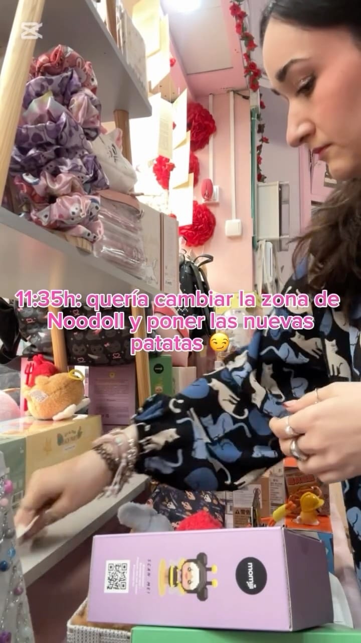 Post 9 by Beth 🐱🎨✨ on Instagram (video)