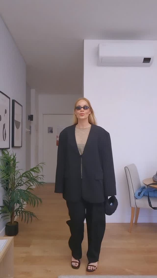Post 10 by E L B A ⚡ on Instagram (video)