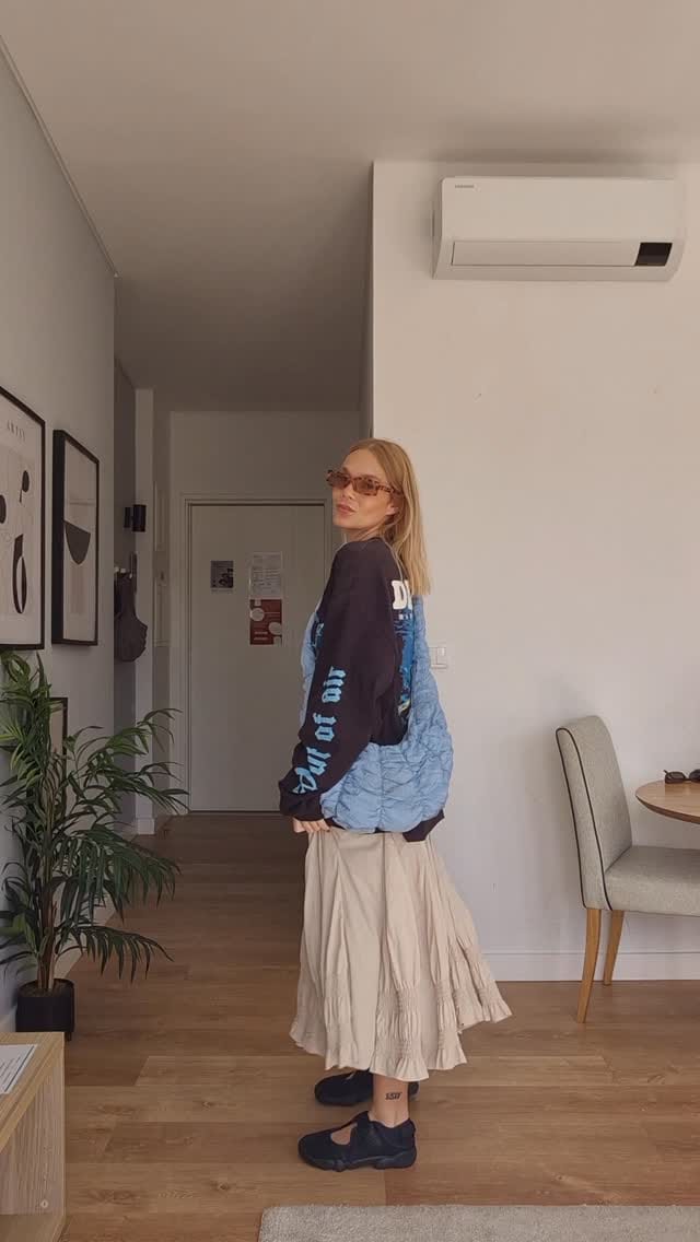 Post 9 by E L B A ⚡ on Instagram (video)