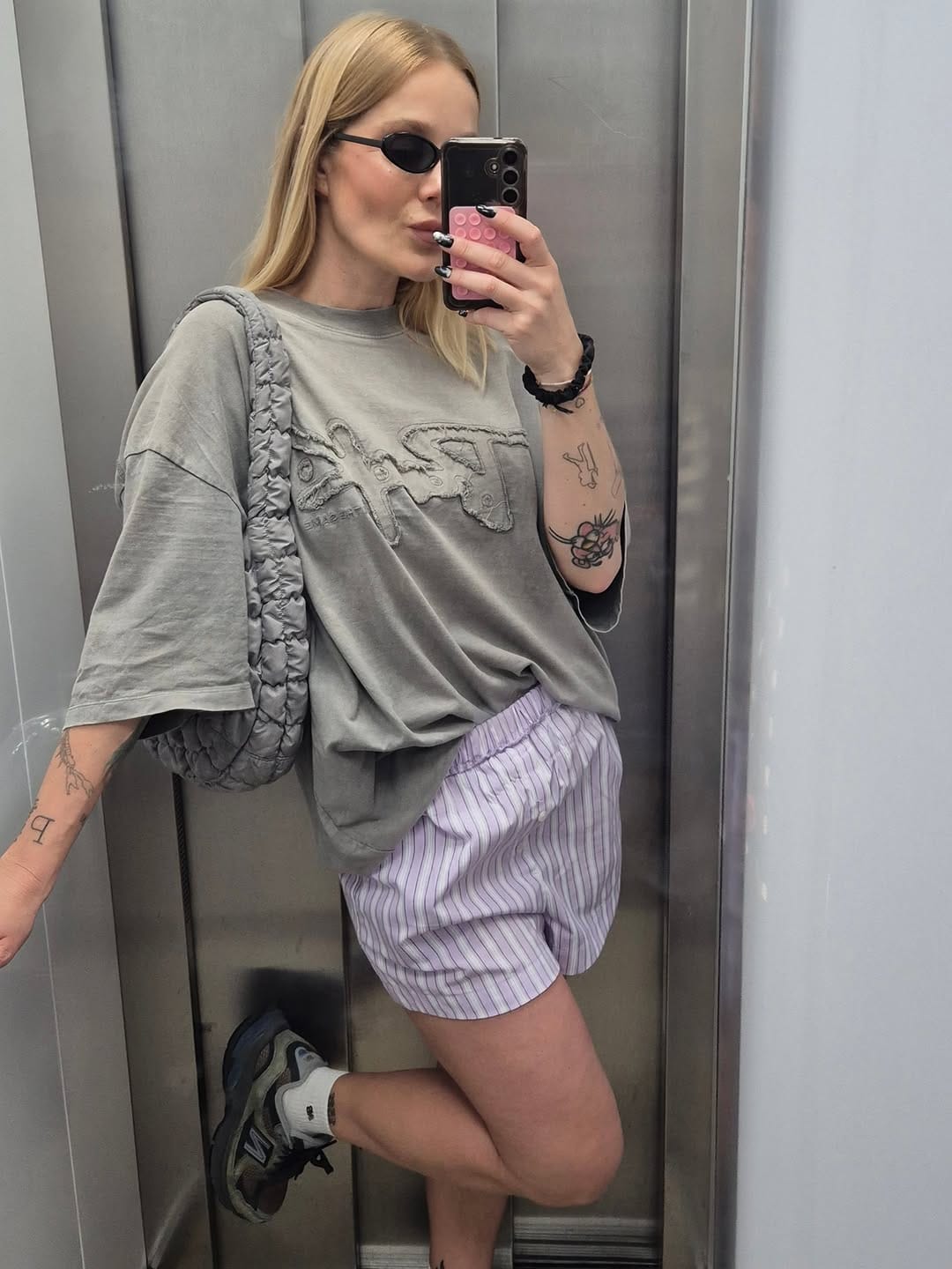 Post 2 by E L B A ⚡ on Instagram (carousel)