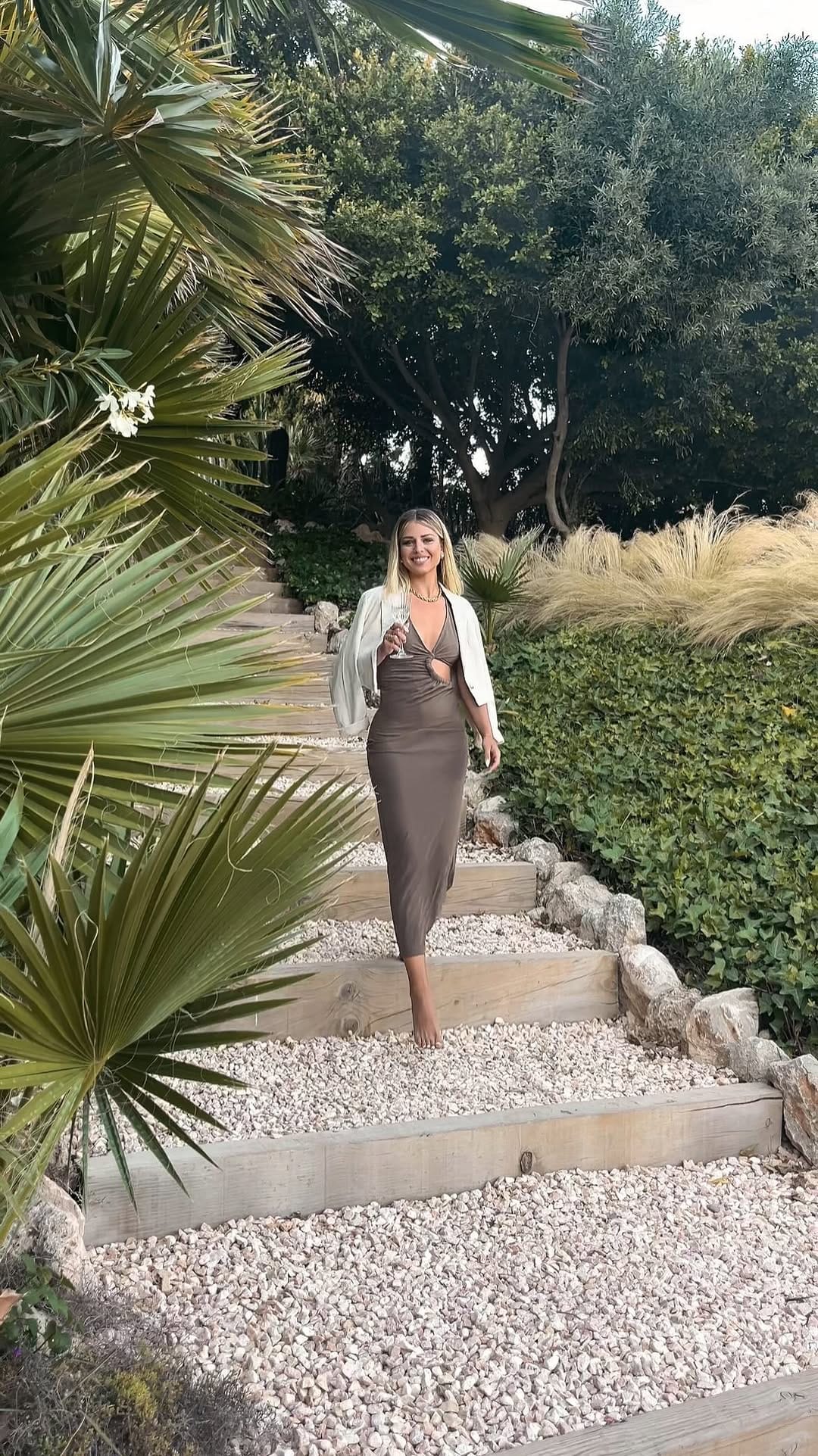 Post 9 by Jenny Paul • Mallorca on Instagram (video)