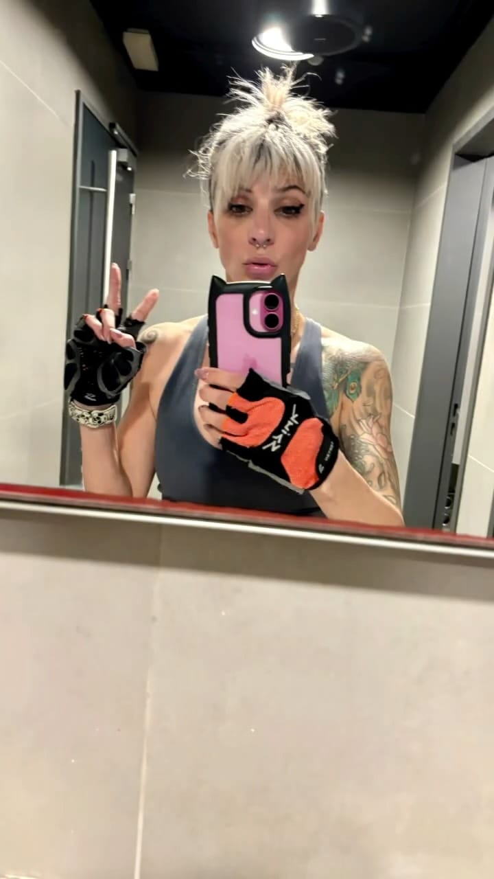 Post 8 by SILVIA on Instagram (video)