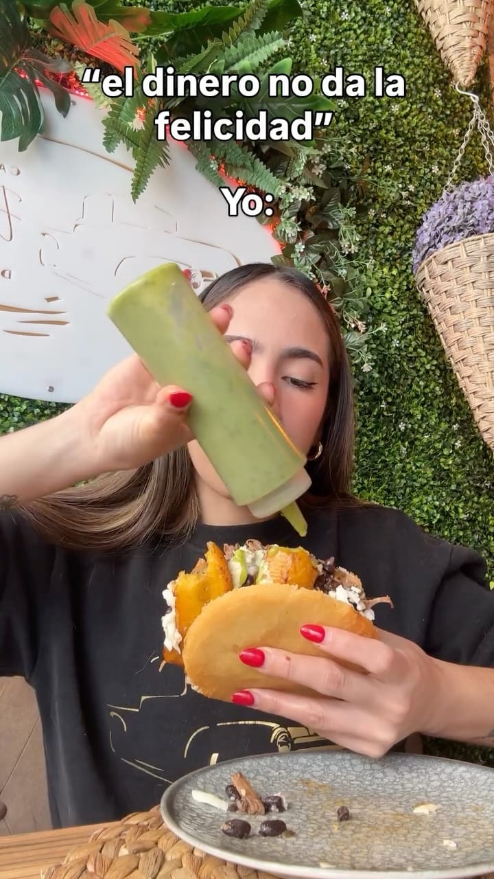 Post 10 by El Garaje de Mamá Tía on Instagram (video)