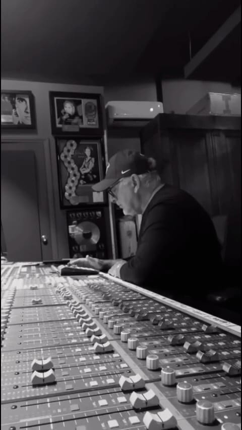 Post 9 by Humberto Gatica on Instagram (video)