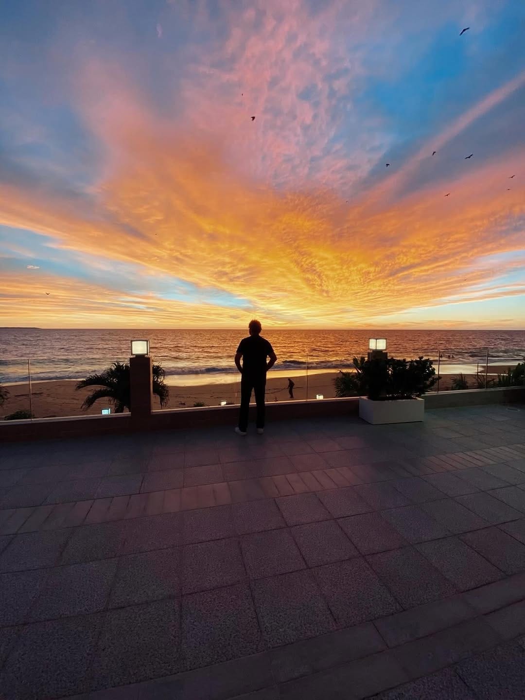 Post 3 by Humberto Gatica on Instagram (image)