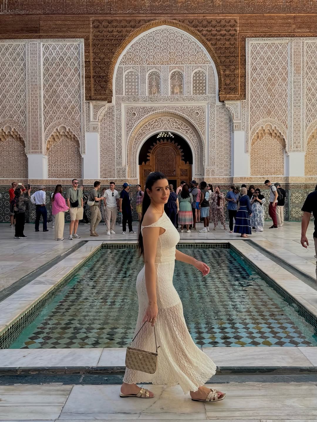 Post 2 by INÉS HERNÁNDEZ on Instagram (carousel)