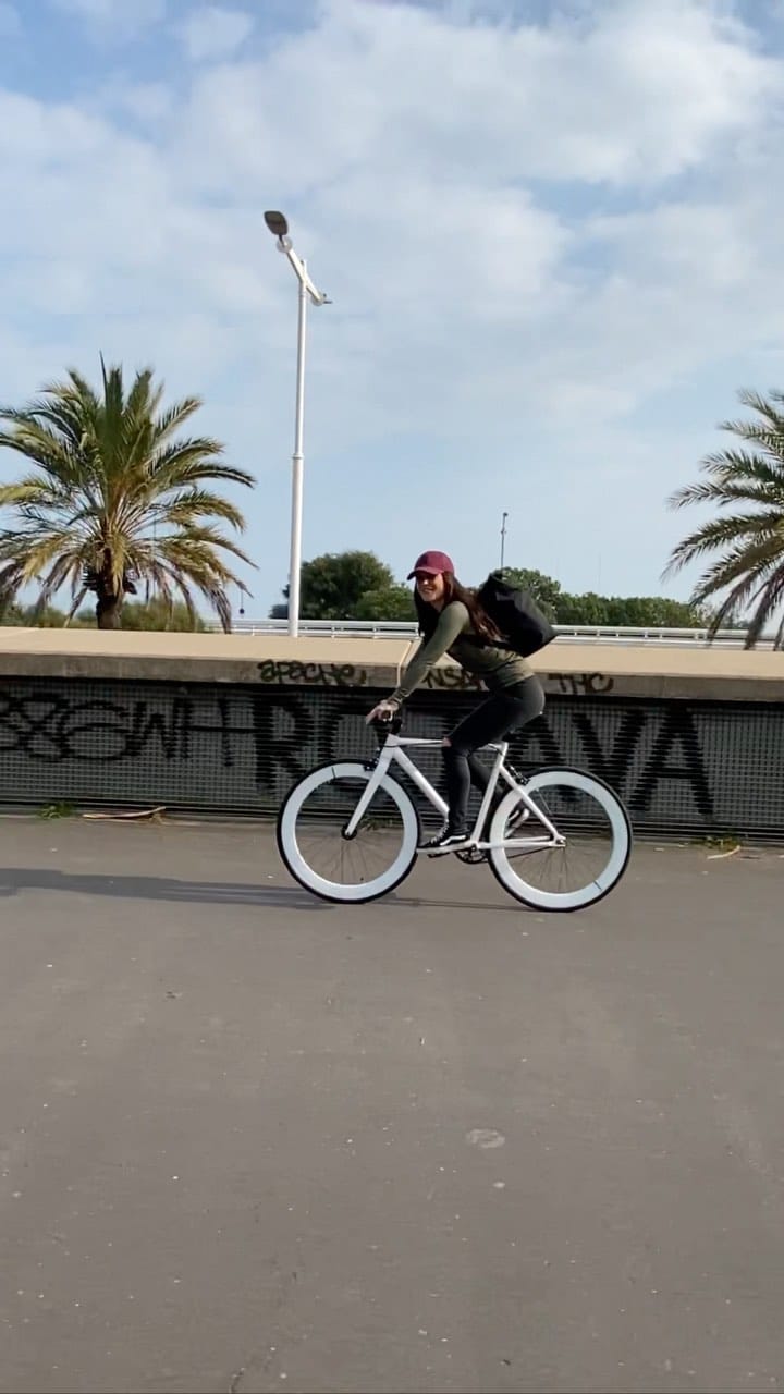 Post 10 by Alexia JM on Instagram (video)