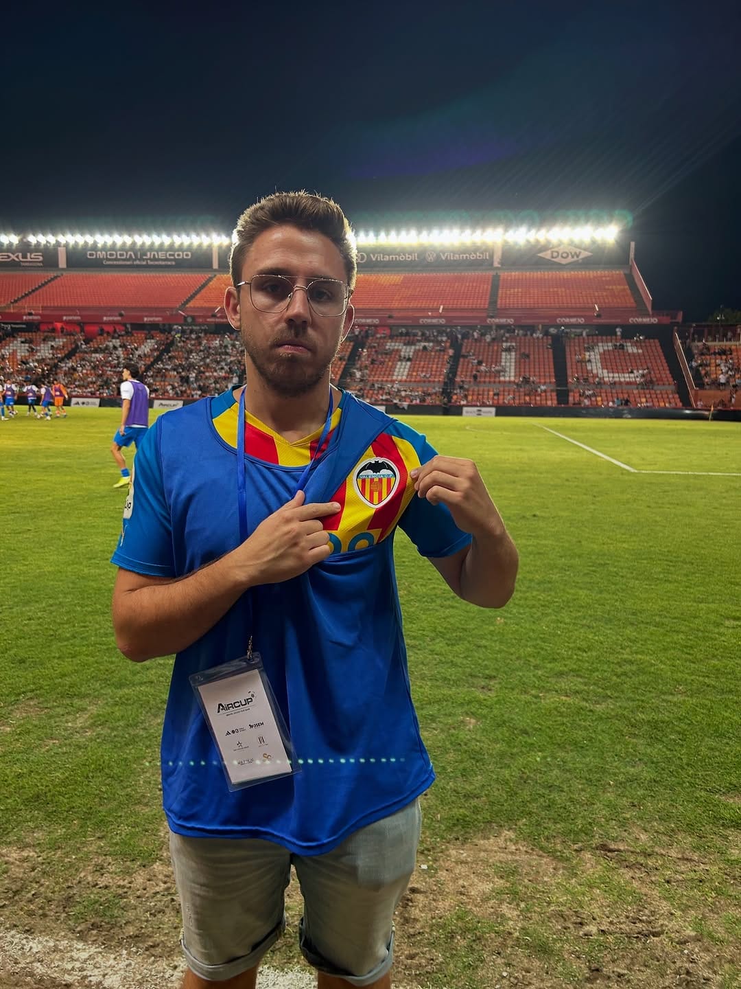 Post 8 by Diego Alarcón on Instagram (carousel)