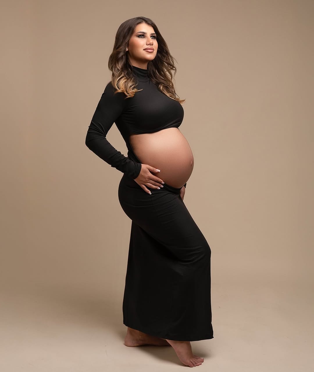 Post 7 by Kristina Reche | Portrait & Maternity Photographer • Barcelona on Instagram (carousel)