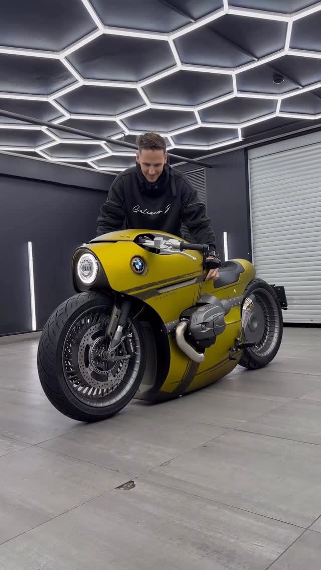 Post 9 by Sergi on Instagram (video)